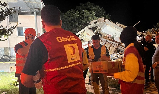 Kızılay’dan Sındırgı Depremi Sonrası Afetzedelere Sıcak Yemek Desteği