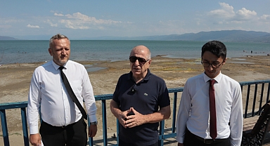 Ümit Özdağ’dan İznik Gölü Uyarısı: “Bir Doğa Felaketi Yaşanıyor”