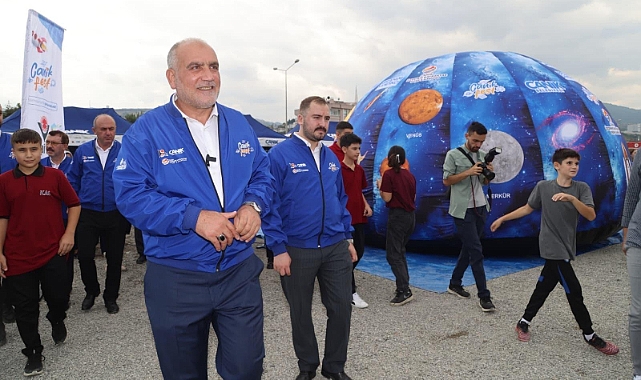 Canik Belediyesi'nden rekor: CANİKFEST'te 131 bin 624 kişi yapay zekâ ile tanıştı