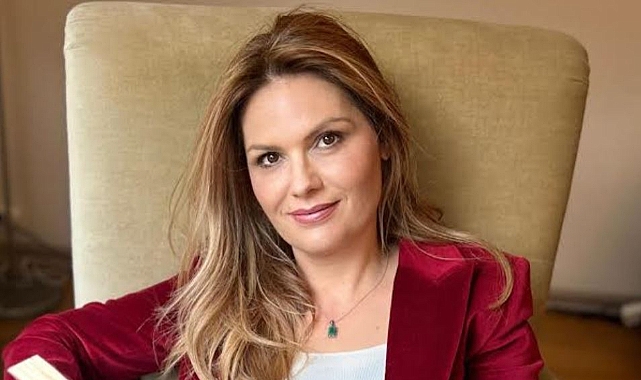 Ebru Erensoy’un Epik Romanı Kanlı Ay: Tarihle Fantastik Yolculuk