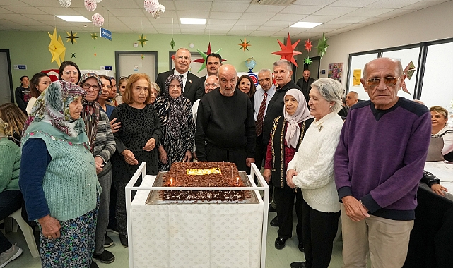 Gaziemir Belediyesi’nin Alzheimer Merkezi Fark Yaratıyor