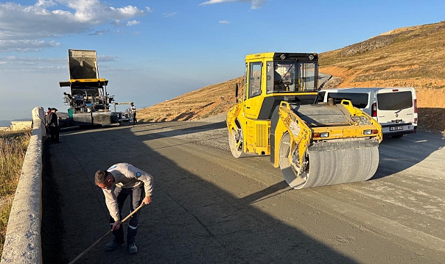 Başkan Genç’ten şehitlere vefa: Harmantepe yolunda betonlama çalışması
