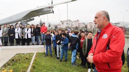 Canik’te Özdemir Bayraktar’a Duygu Dolu Anma