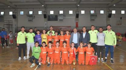 Çiğli’de Cumhuriyet coşkusu futsal sahasında zirveye taşındı