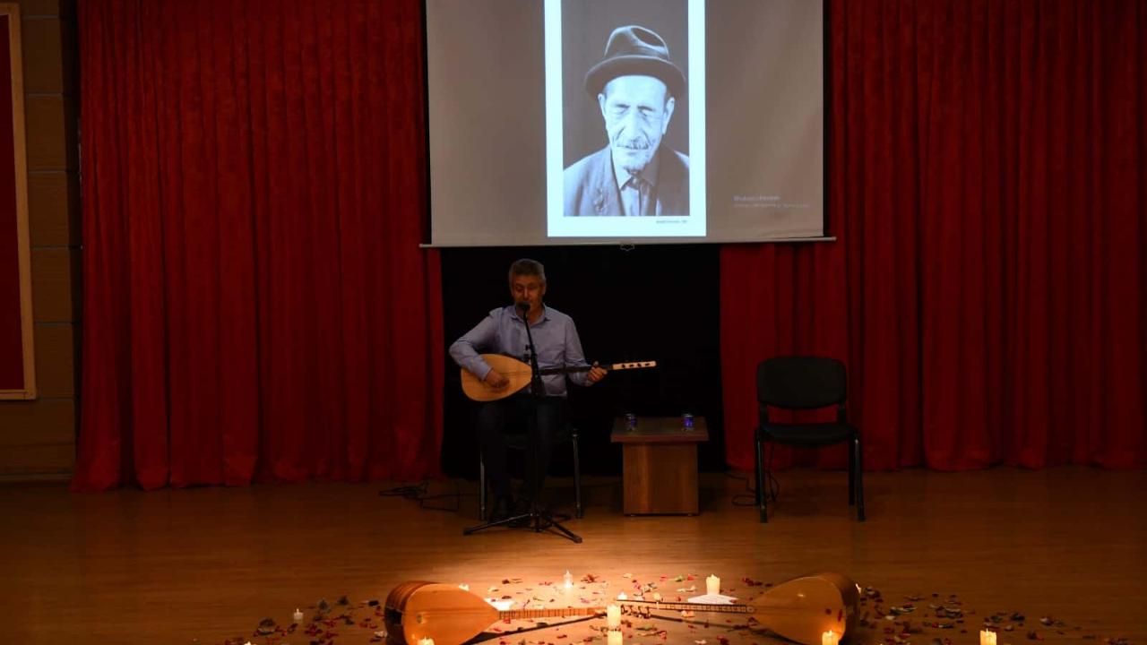 Çiğli’de Duygu Dolu Gece: Aşık Veysel Türkülerle Anıldı