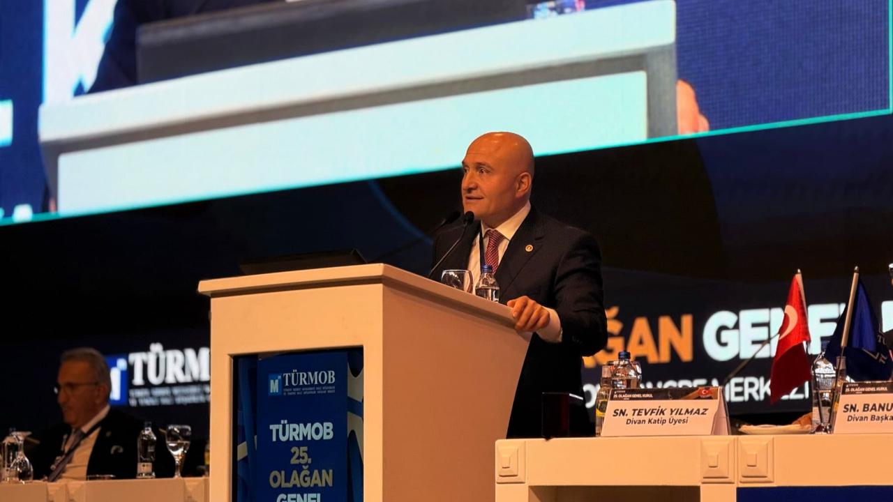 Dr. Erhan Usta, TÜRMOB 25. Olağan Genel Kurulu’na Katıldı