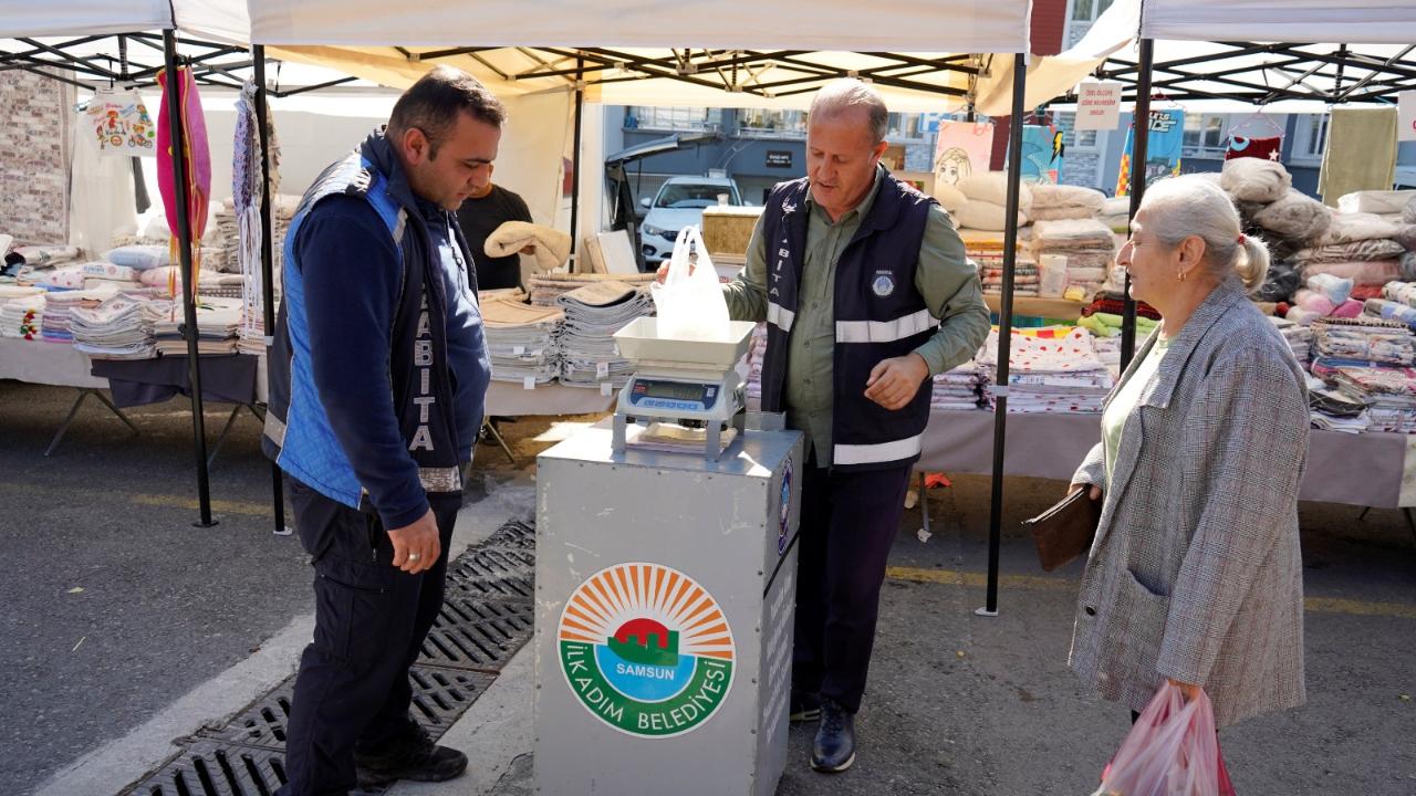 İlkadım Zabıtasından Yeni Uygulama: ‘Semt Pazarlarına Belediye Tartısı’