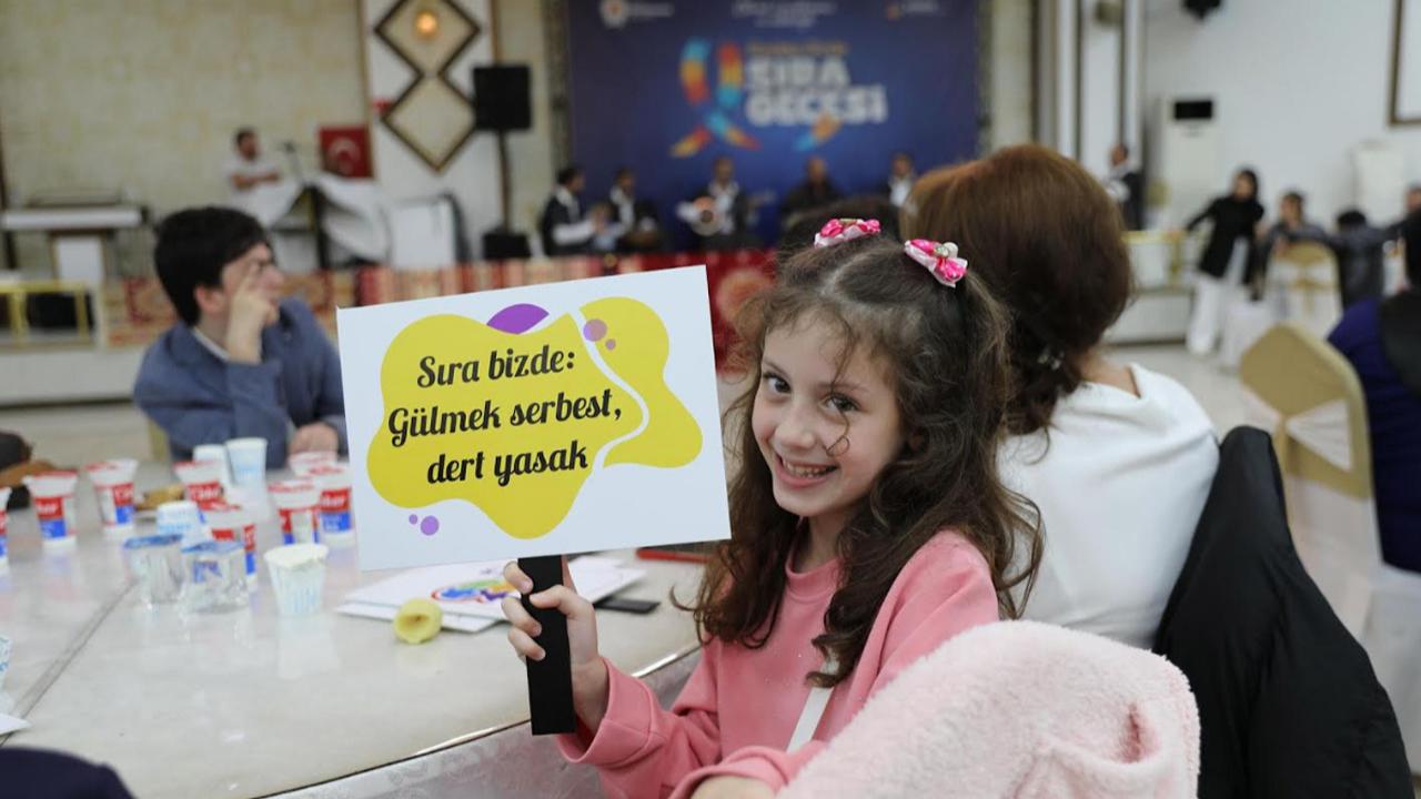 Samsun Otizmli Çocuklar Derneği’nden gönülleri ısıtan 'Gönülden Gönüle Sıra Gecesi'