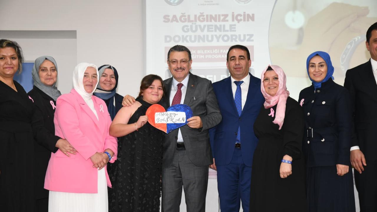Başkan Genç: 'Sağlık Her Hizmetin Önündedir'