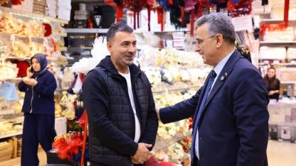 Başkan Kurnaz: ‘Esnafımızın kapısını çalıyor, gönüllere dokunuyoruz’