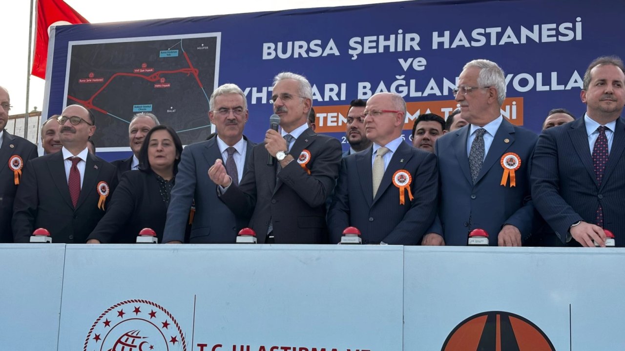 Bursa Şehir Hastanesi ve YHT Garı Bağlantı Yolları İçin Temel Atıldı