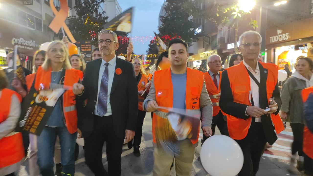Cahit Can Tekin: Lösemili çocuklarımızın sesi olmak hepimizin görevidir