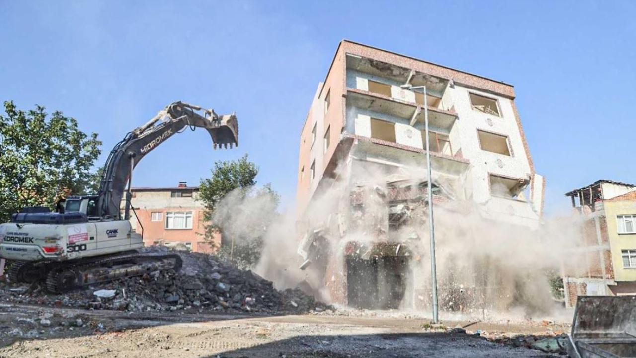 Canik’te Dev Dönüşüm Başladı: 741 Riskli Bina Yıkılıyor