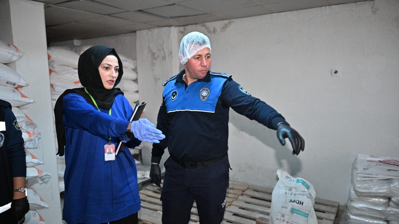 Hijyen Kurallarına Uymayan İşletme Mühürlendi: 150 Kilo Tavuk Etine El Konuldu