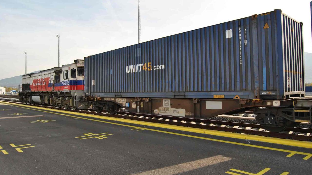 Türkiye’nin İlk Özel Intermodal Terminali Railport’tan İlk Tren Çıkışı Gerçekleşti