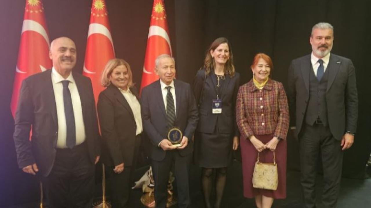 TÜSEB Sağlık Teknolojileri Prestij Ödülü Atabay’ın Oldu