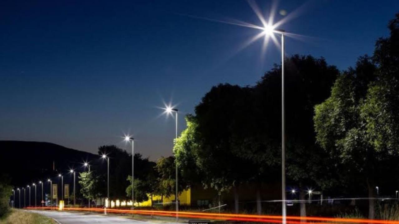 DLS Led Aydınlatma: Eski Tip Lambalar Ekonomiye Zarar Veriyor