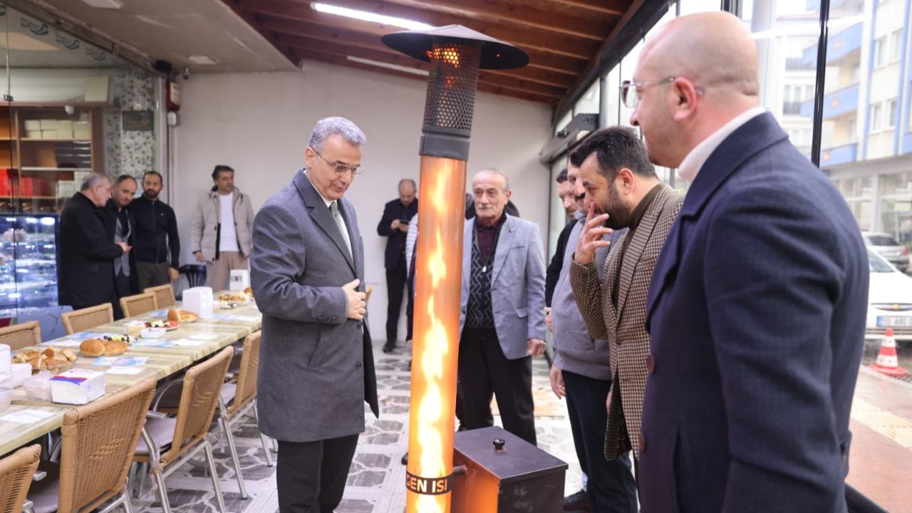 İlkadım’da 'Ortak Akıl' Mesaisi: Başkan İhsan Kurnaz İlyasköy Esnafını Dinledi