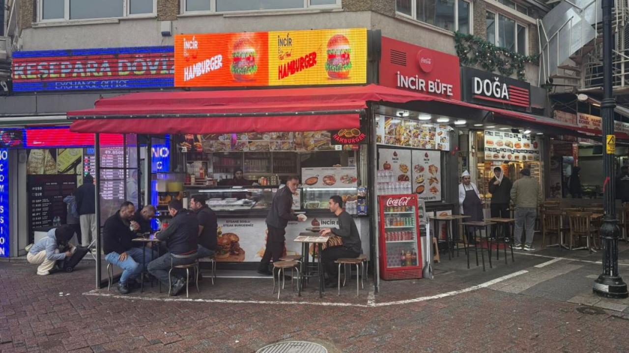 İncir Büfe Fast Food Kadıköy’de Kapılarını Açtı
