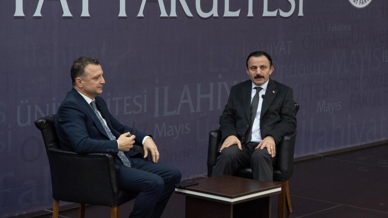 Diyanet İşleri Başkan Yardımcısı Prof. Dr. Ahmet İshak Demir OMÜ’de Öğrencilerle Buluştu