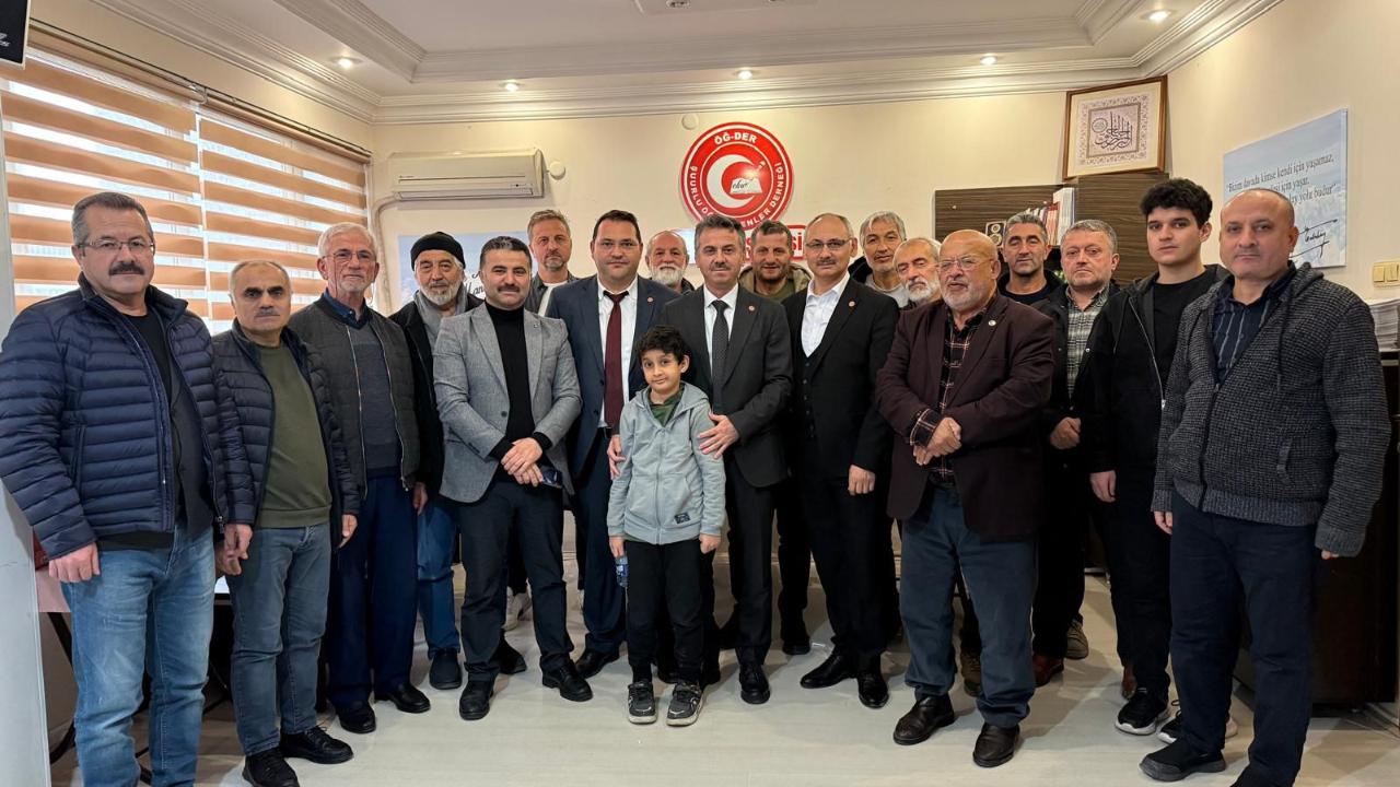 Samsun ÖĞ-DER’de Yeni Dönem: Bayrak Değişimi Heyecanı ve 2025 Eğitim Vizyonu!