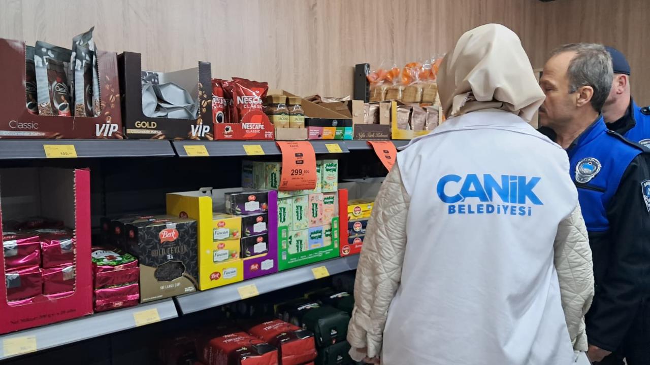 Canik Zabıtası zincir marketlerde denetimleri sıklaştırdı