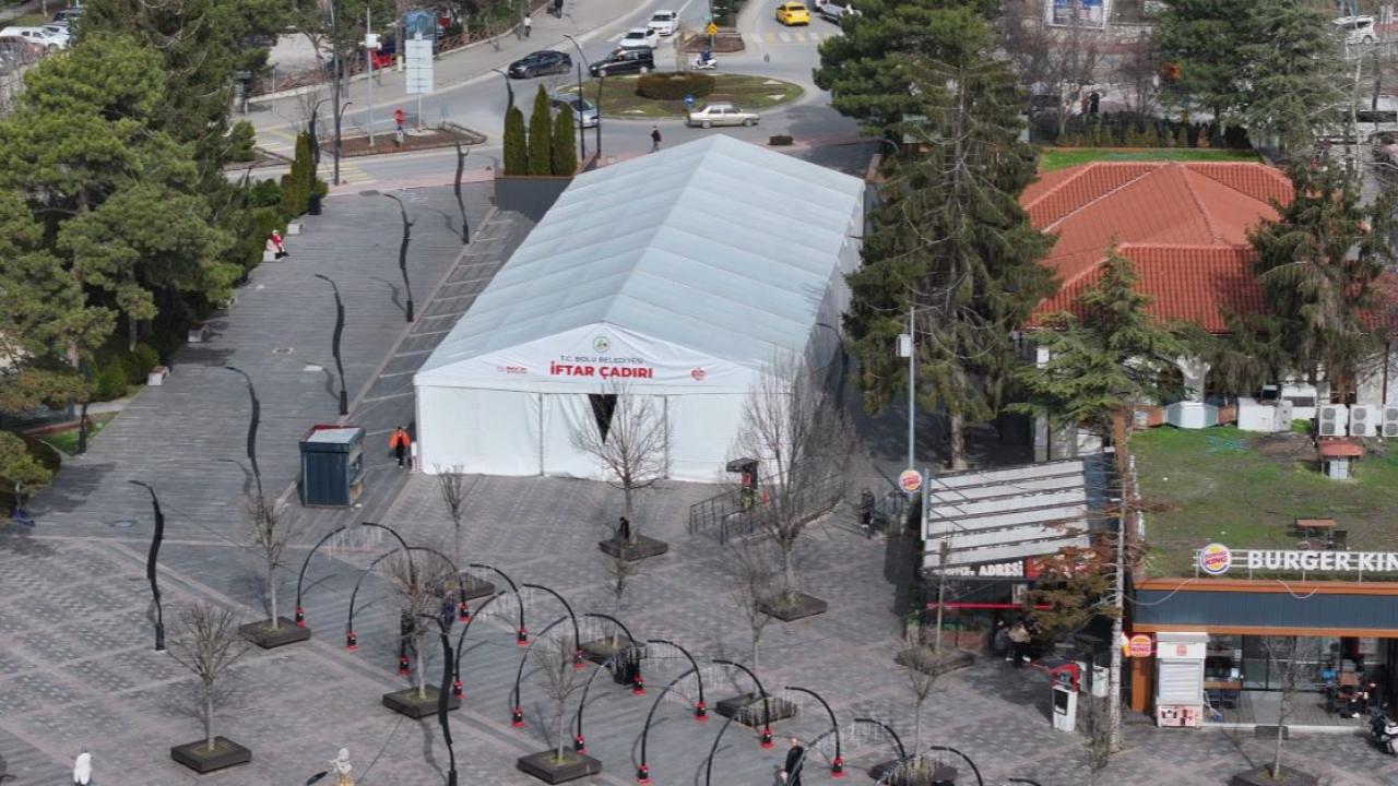 Bolu Belediyesi İftar Çadırı Ramazan’a Hazır