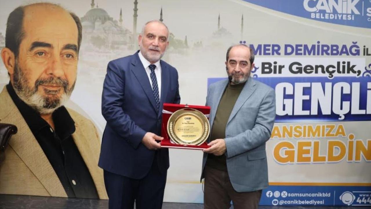 Canik Belediyesi Konferansına Yoğun İlgi: Salonlar Doldu Taştı