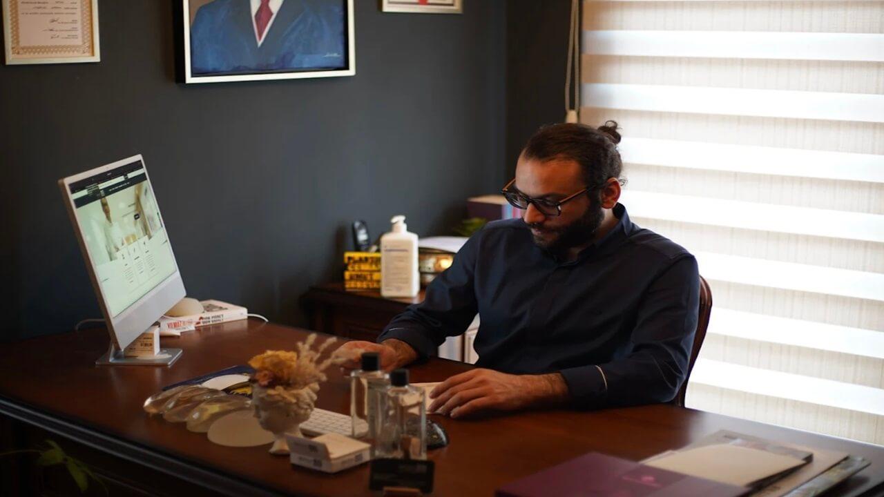 Estetik Cerrahi Prosedürleri: Umut Zereyak'ın Göz Altı ve Yağ Enjeksiyonu Uygulamaları