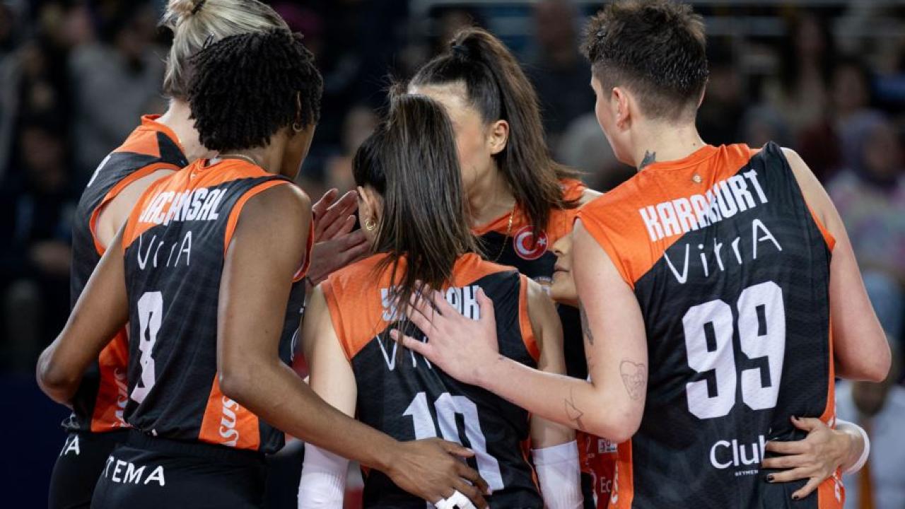 Eczacıbaşı Dynavit, Kupa Voley Finalinde İkinci Oldu