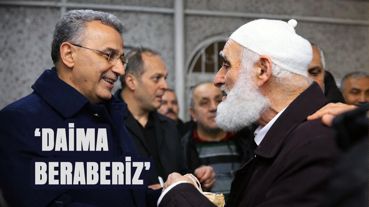 İhsan Kurnaz Teravih Sonrası Vatandaşlarla Buluştu