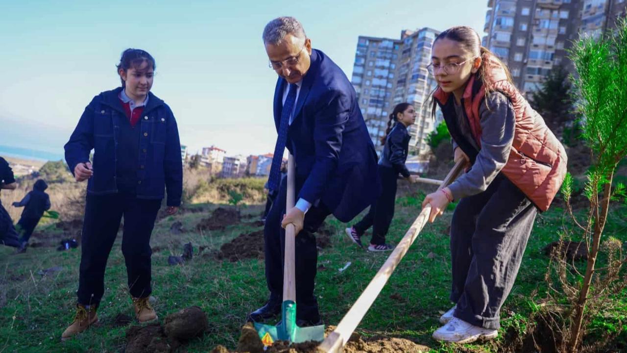 İlkadım’da 135 fidan toprakla buluştu