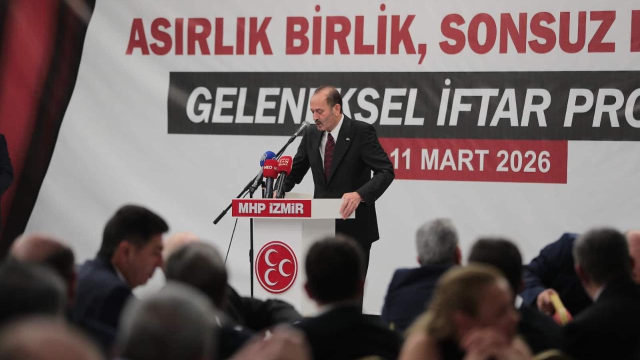Osmanağaoğlu’ndan İzmir’de Sert Mesajlar: Türk Milleti Bu Coğrafyanın Ev Sahibidir