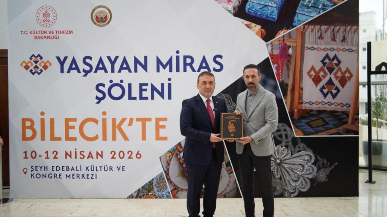Bilecik’te Kültür Rüzgarı Esti: "Yaşayan Miras Şöleni" Görkemli Bir Kapanışla Sona Erdi