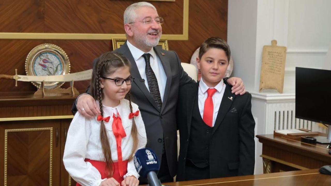 Çorum’da 23 Nisan geleneği: Başkanlık koltuğu çocuklara emanet
