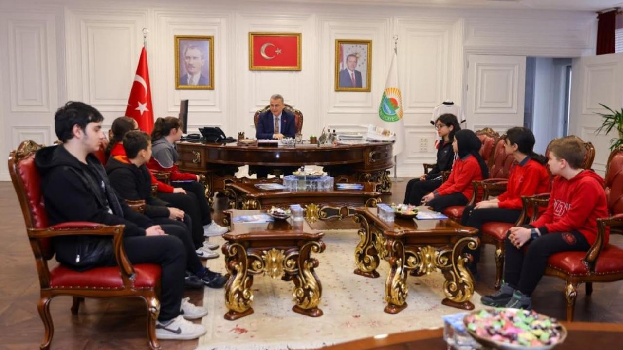Diyarbakır’dan Samsun’a 23 Nisan köprüsü: Başkan Kurnaz çocukları ağırladı