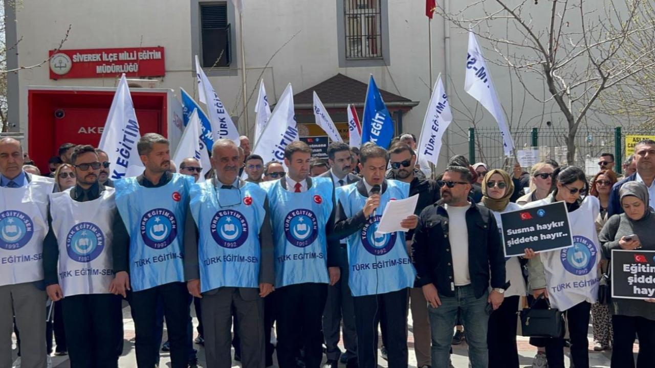 Türk Eğitim-Sen’den Şiddete Karşı Türkiye Genelinde Eylem