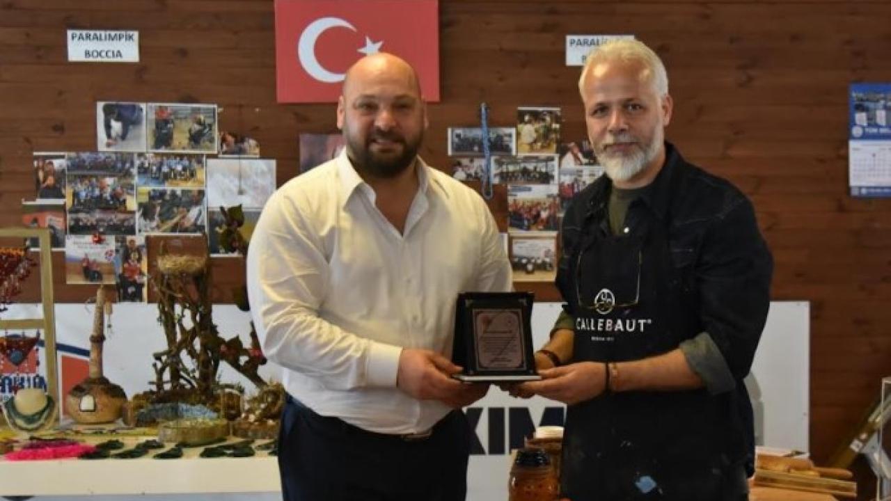 Yaşam Park’ta Özel Öğrencilerden Seramik Atölyesinde Renkli Eserler