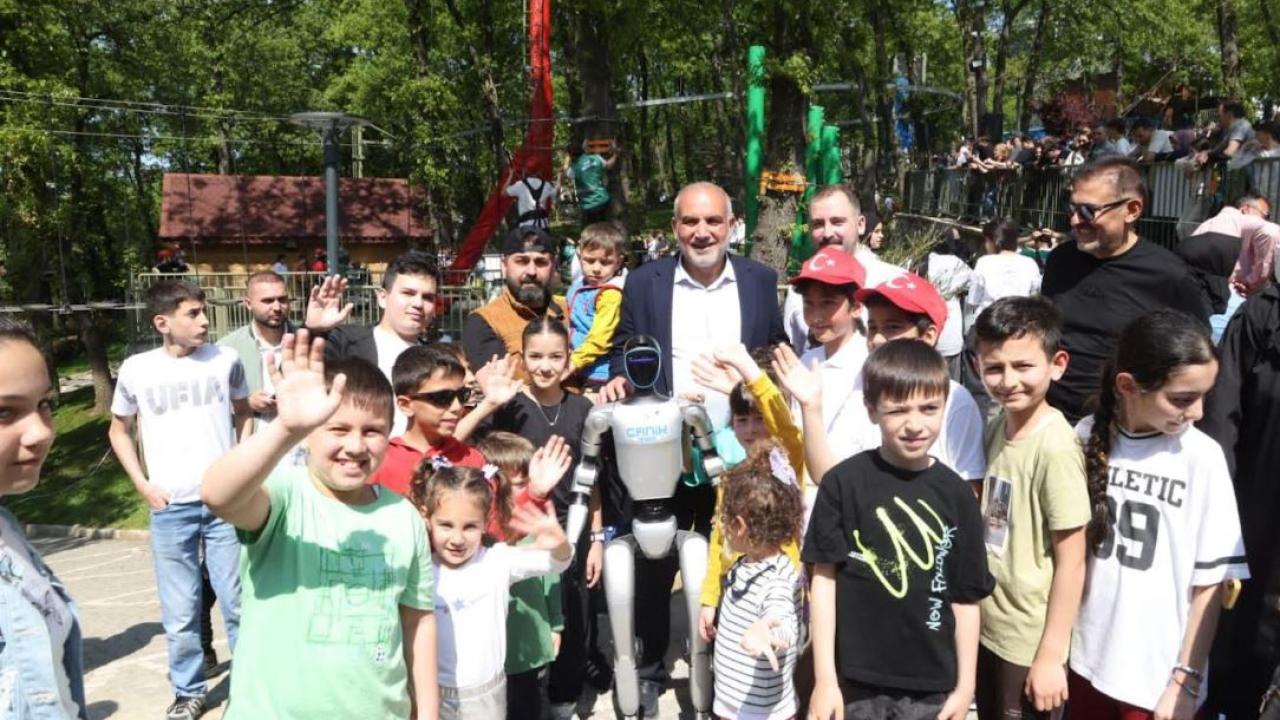 Canik'te Büyük Coşku: Karadeniz'in En Büyük Macera Parkı Açıldı
