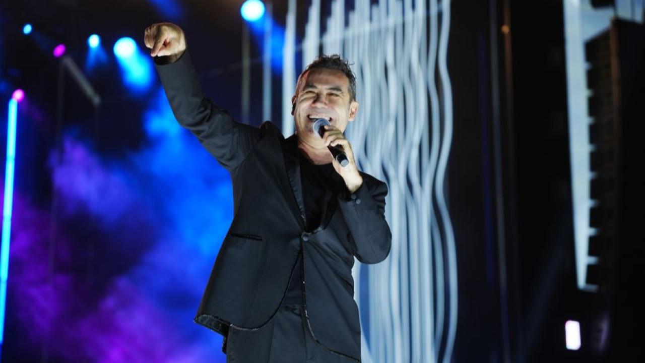 Ferhat Göçer Mersin’de Unutulmaz Bir Gece Yaşattı
