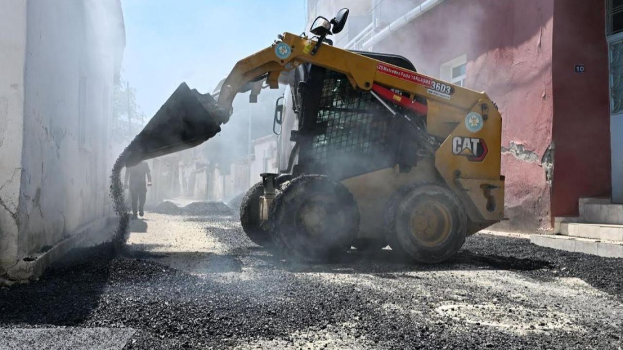 Muradiye’de Dev Yol Hamlesi: Asfalt Çalışmaları Hız Kazandı