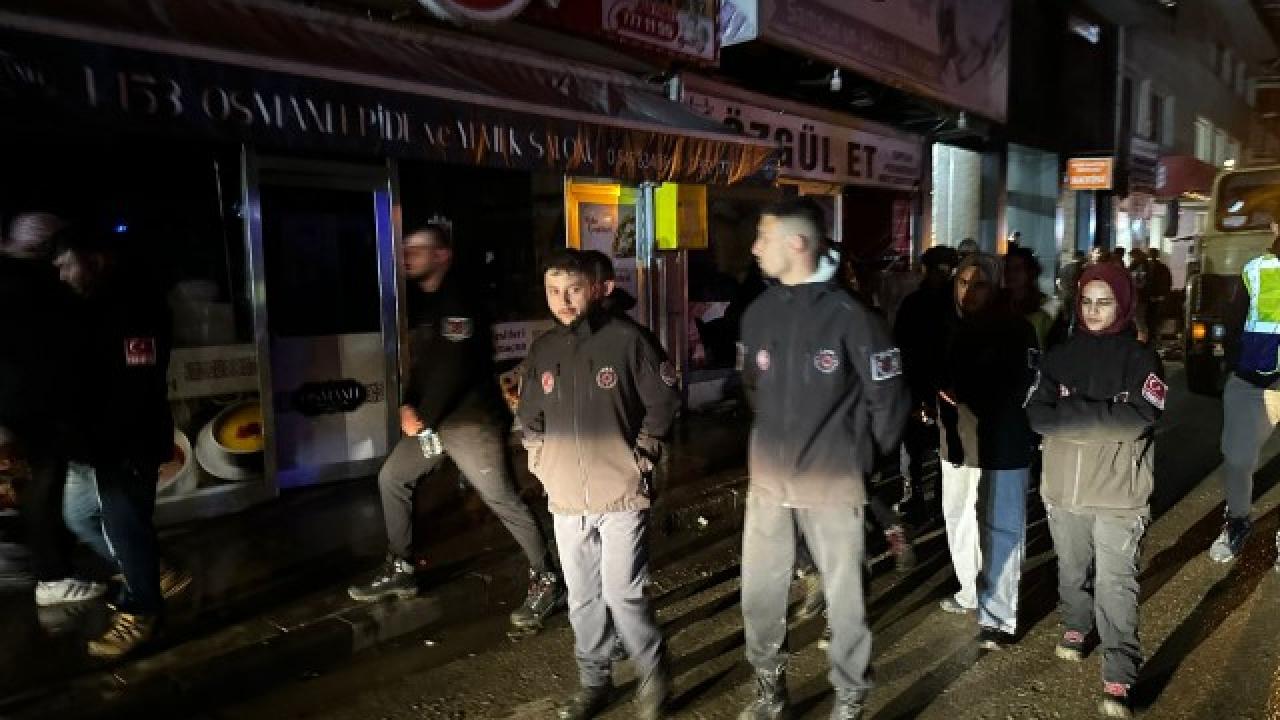 OMÜ Arama Kurtarma Ekibi Havza’daki Sel Bölgesinde Görev Aldı