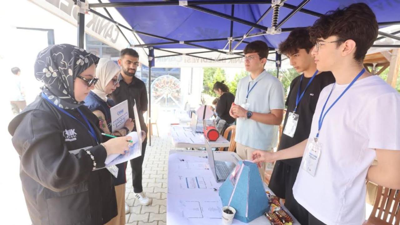 Canik Keşif Kampüsü'nde Proje Şenliği Coşkusu