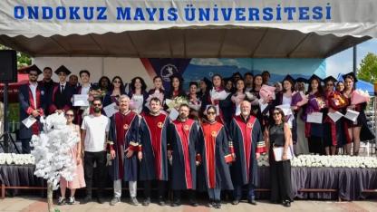 OMÜ Fen Fakültesi’nde Mezuniyet Coşkusu: 181 Öğrenci Diplomalarını Aldı