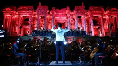 Sardes'te Tarih ve Müziğin Buluşması: Carmina Burana Salihli'de Sahnelenecek
