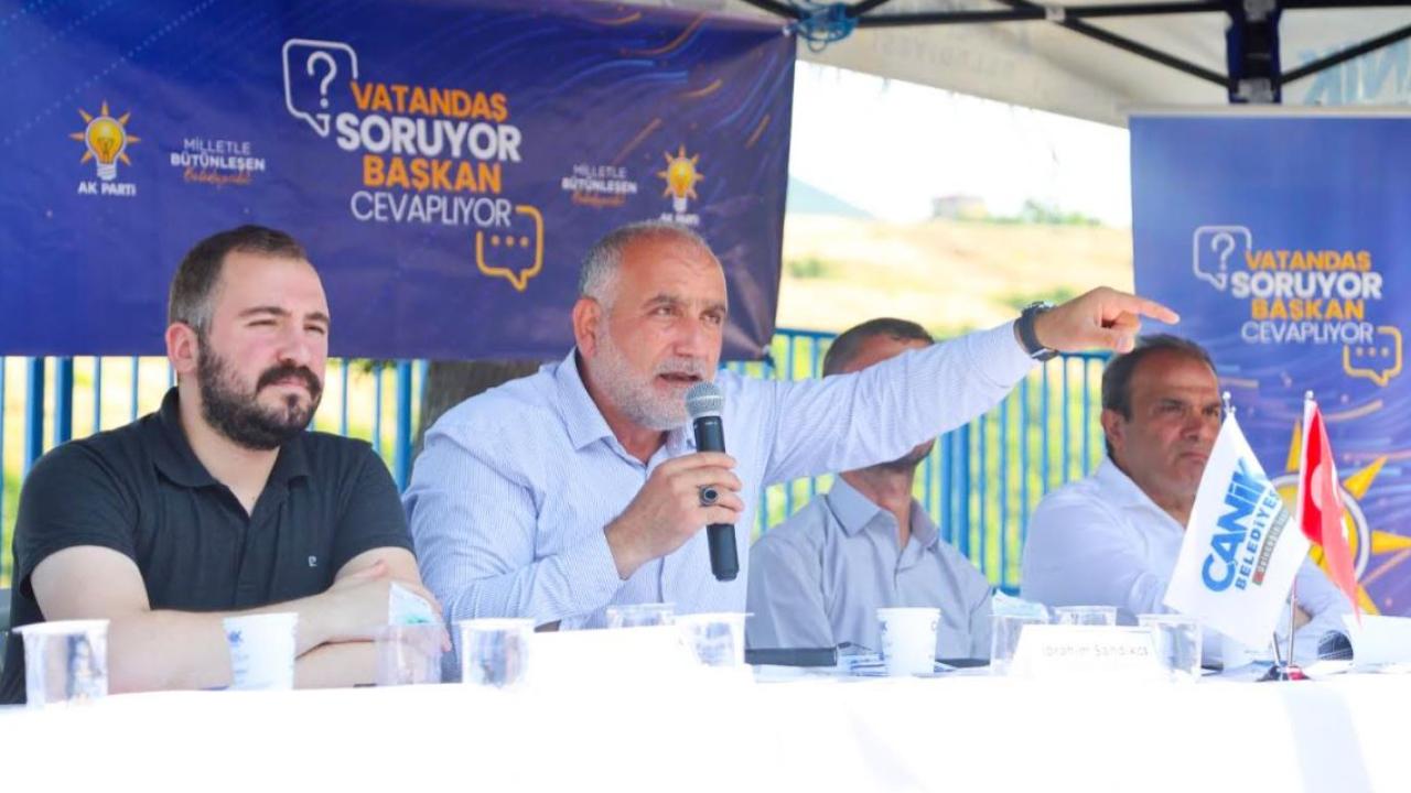 Başkan Sandıkçı Toptepe'de Vatandaşlarla Buluştu: Fiber İnternet ve Yeni Projeler Masadaydı