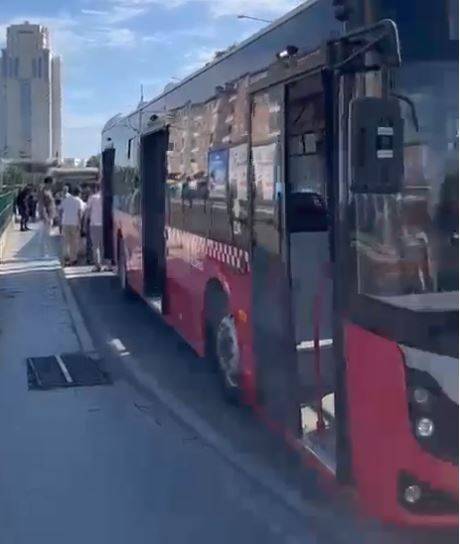 Samsun'da Belediye Otobüsünde Yangın Paniği